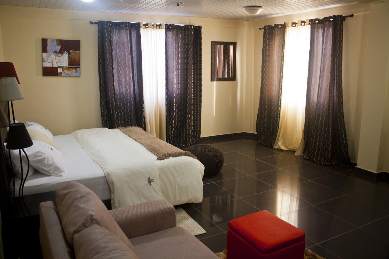 M Suites Hotel Аккра Екстер'єр фото