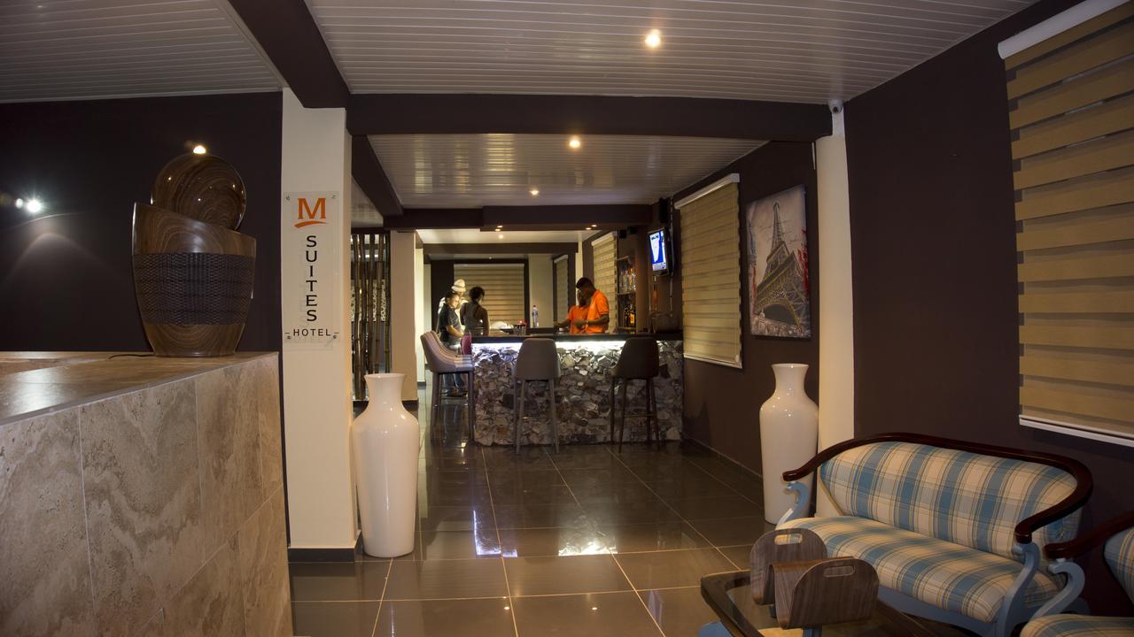 M Suites Hotel Аккра Екстер'єр фото