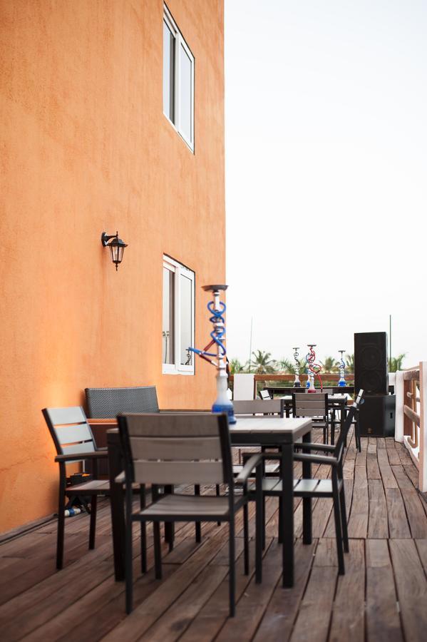 M Suites Hotel Аккра Екстер'єр фото